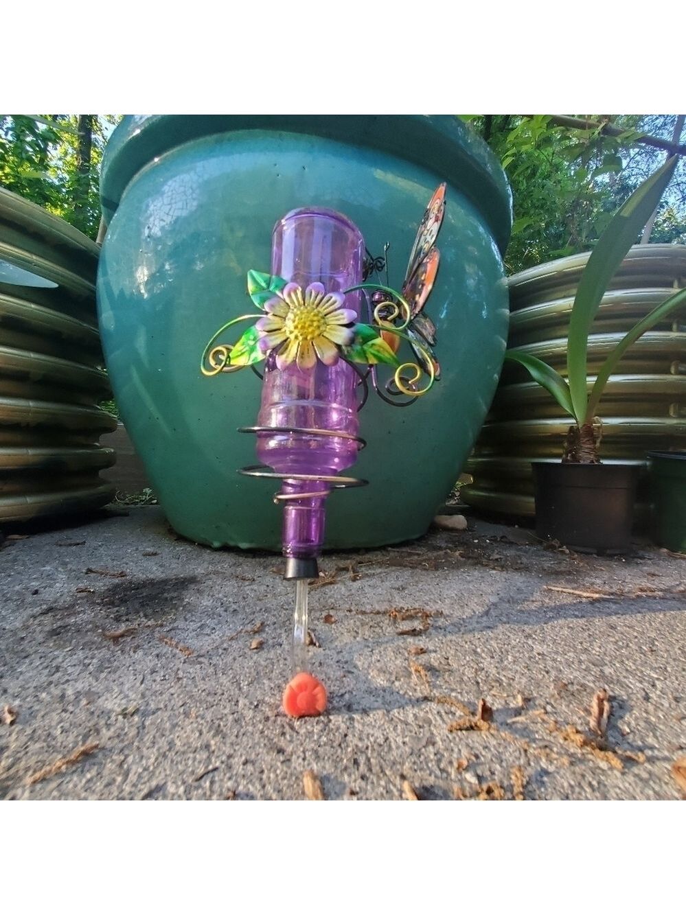 HUMMINGBIRD FEEDER Metal Garden Art Hummingbird Feeder NWT